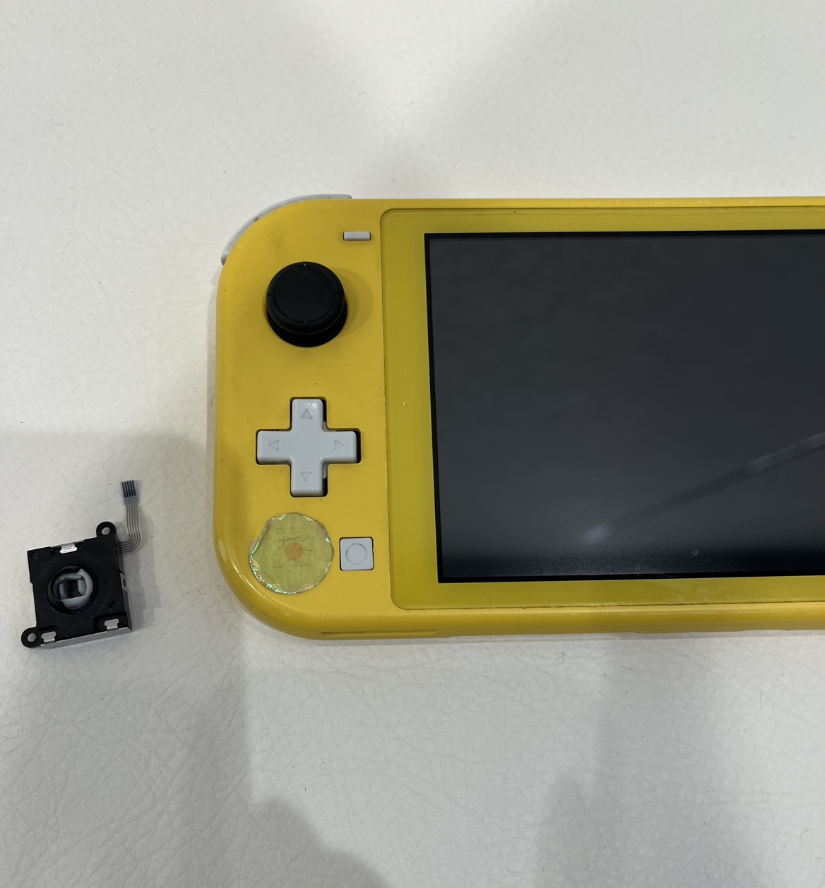【修理実例】switch lite　スティック交換修理